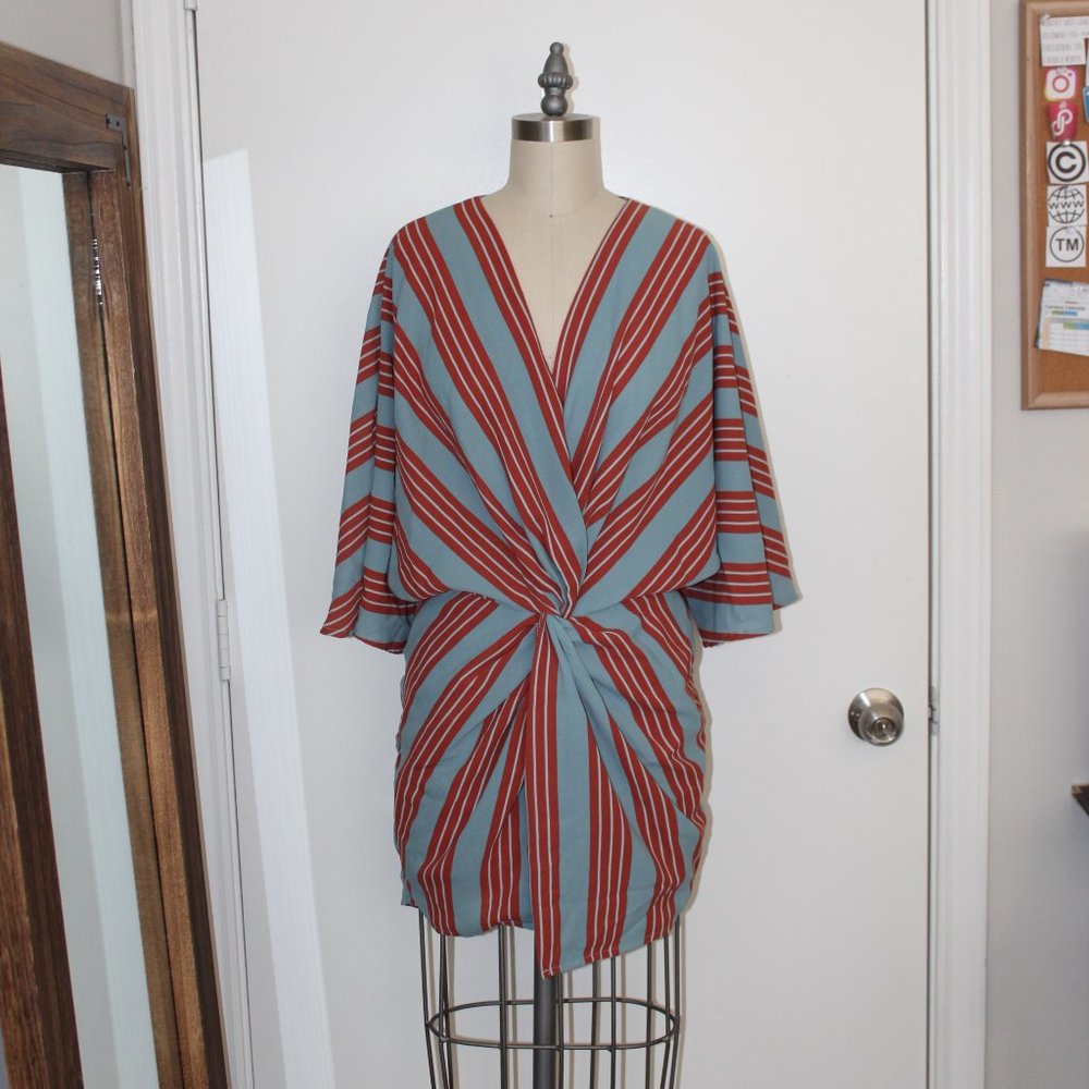 BLUE BLUSH ORANGE & BLUE STRIPED DRESS WITH KIMONO SLEEVES & KNOT WAIST SIZE SM